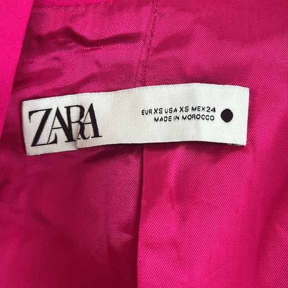 Zara XS fuchsia tuxedo collar blazer with belt. - Picture 7 of 12